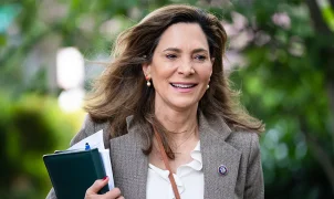 Rep. Maria Elvira Salazar advances in Florida's 27th district primary