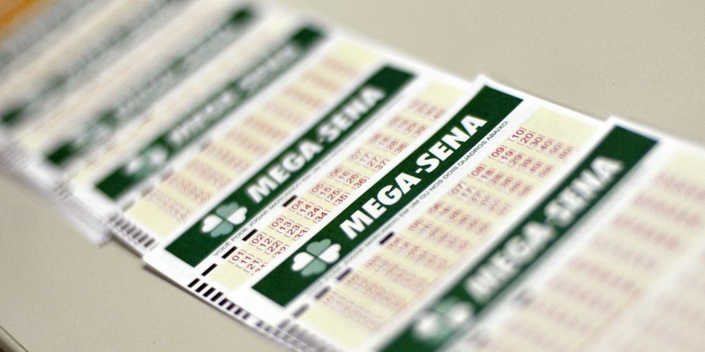 Mega-Sena acumula e prêmio chega a R$ 100 milhões para sorteio deste domingo