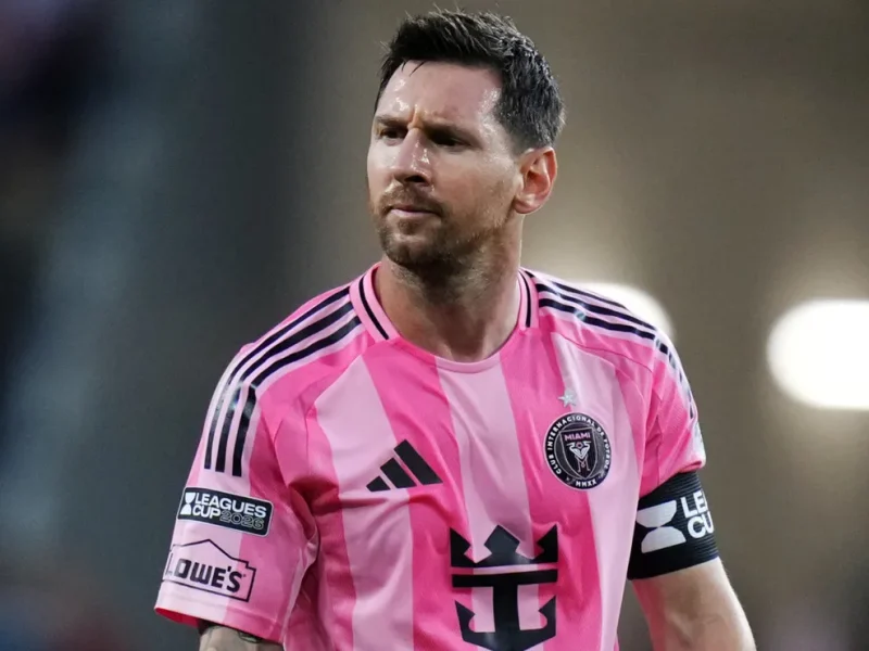 Inter Miami presta homenagem ao pai de Lionel Messi e adota luto nas redes sociais