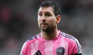 Hoyos não confirma presença de Messi contra o Nashville e pede silêncio e paz após luto do jogador