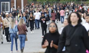 Decretos assinados por Lula estabelecem novas regras para venda de ingressos e acesso à água em grandes eventos