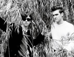 Morrissey e Johnny Marr se unem em raro single de vinil dos Smiths para caixa da Rough Trade