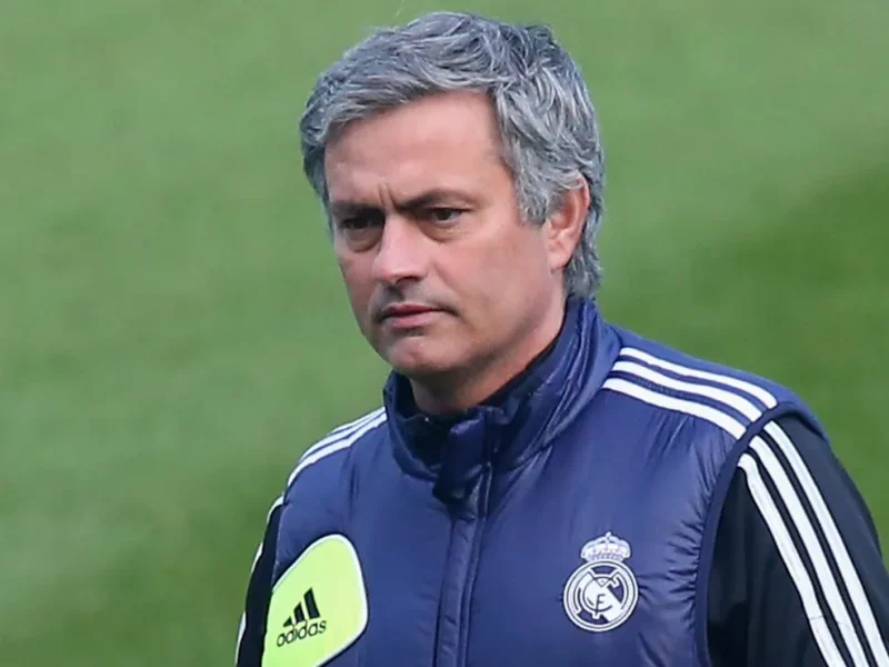 Puyol vê Real Madrid mais forte com retorno de Mourinho e projeta rivalidade acirrada com o Barcelona