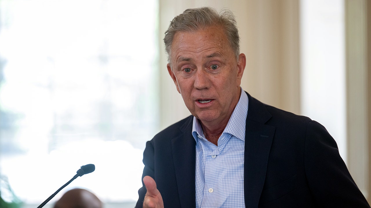 Connecticut Democrats decide who they want to be their next governor