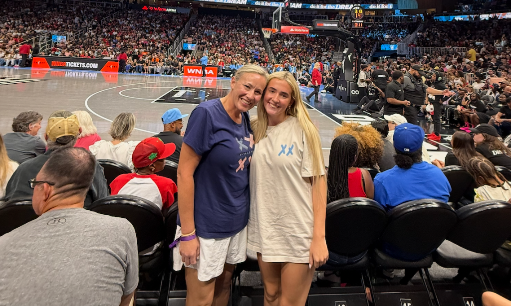 Mãe e filha relatam ameaça de expulsão em jogo da WNBA por usarem camisetas com XX-XY
