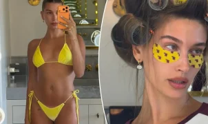 Hailey Bieber aposta em biquíni de veludo amarelo em novo registro de verão