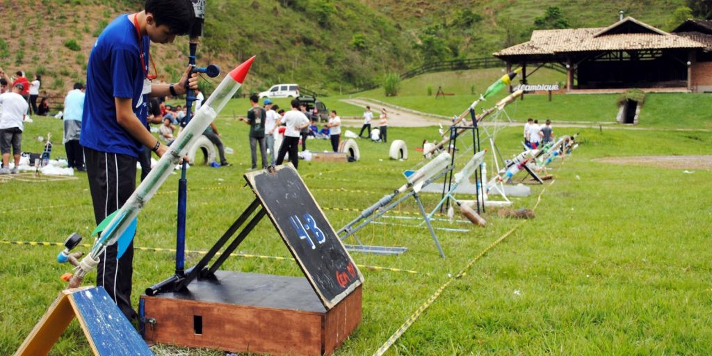 Jornada de Foguetes 2026 começa nesta segunda em Barra do Piraí com 18 equipes de todo o país