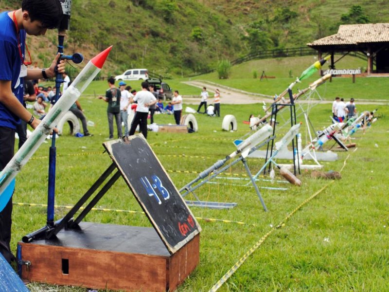 Jornada de Foguetes 2026 começa nesta segunda em Barra do Piraí com 18 equipes de todo o país
