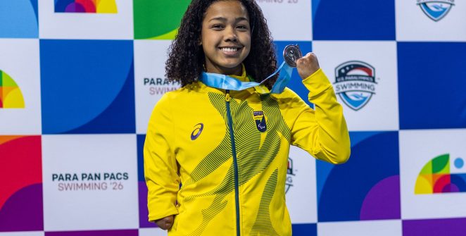 Brasileira Alessandra Oliveira bate recorde mundial no Parapan-Pacífico de natação