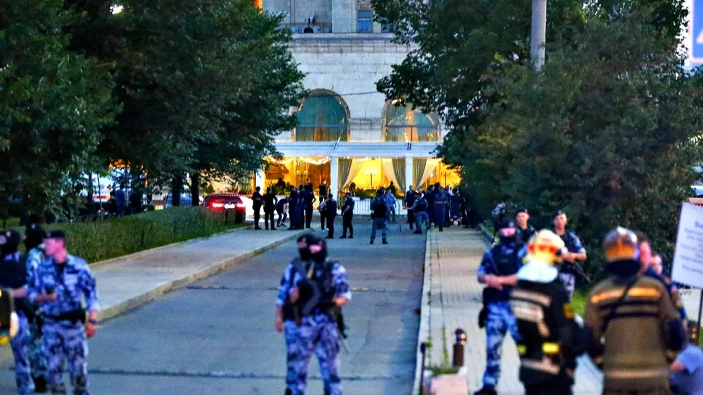 Prefeito de Moscou promete punição após atentado a bomba em restaurante de luxo que matou 3