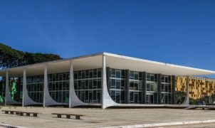 Dino encaminha à PF relatório do TCU que aponta R$ 55,4 milhões em irregularidades nas emendas Pix