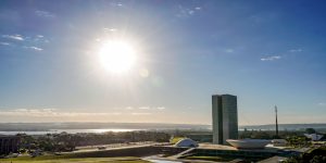 Semana decisiva: Congresso analisa fim da escala 6x1 e taxação de compras internacionais
