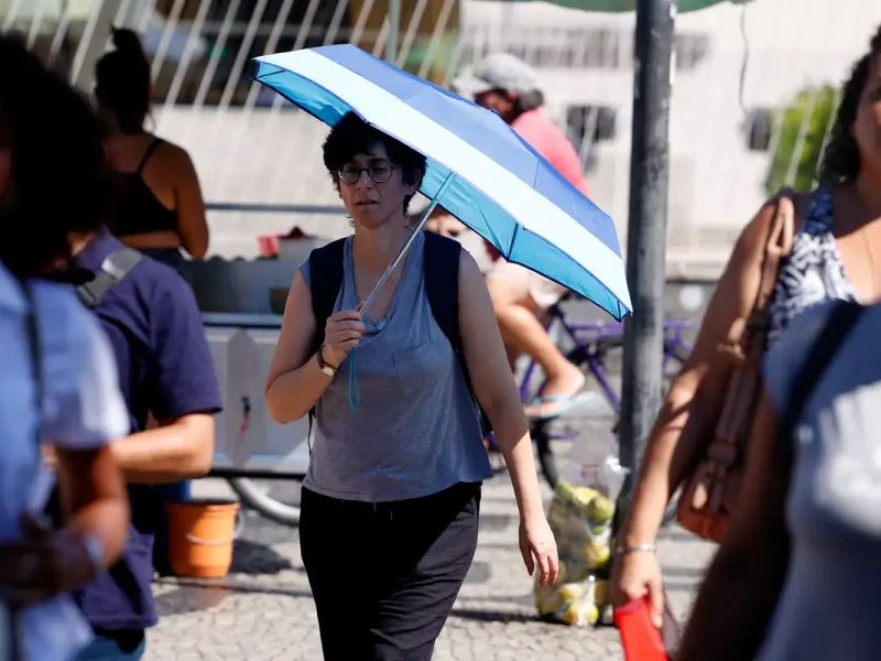 Governo projeta salário mínimo de R$ 1.741 em 2027