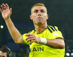 Ronaldo celebra vitória do Al Nassr e se torna maior artilheiro da história do Campeonato Saudita