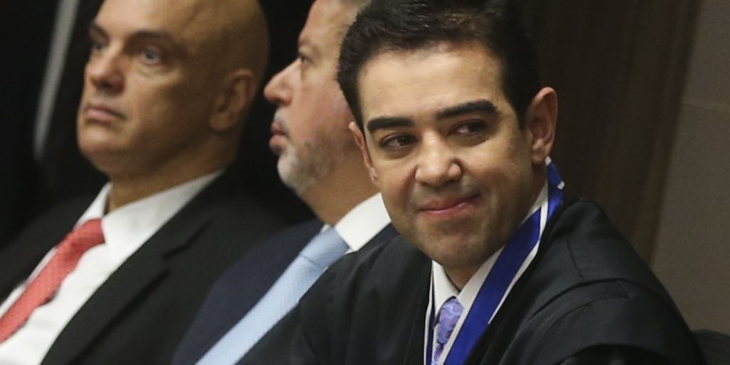 Ministro Bruno Dantas renuncia ao TCU para atuar na iniciativa privada