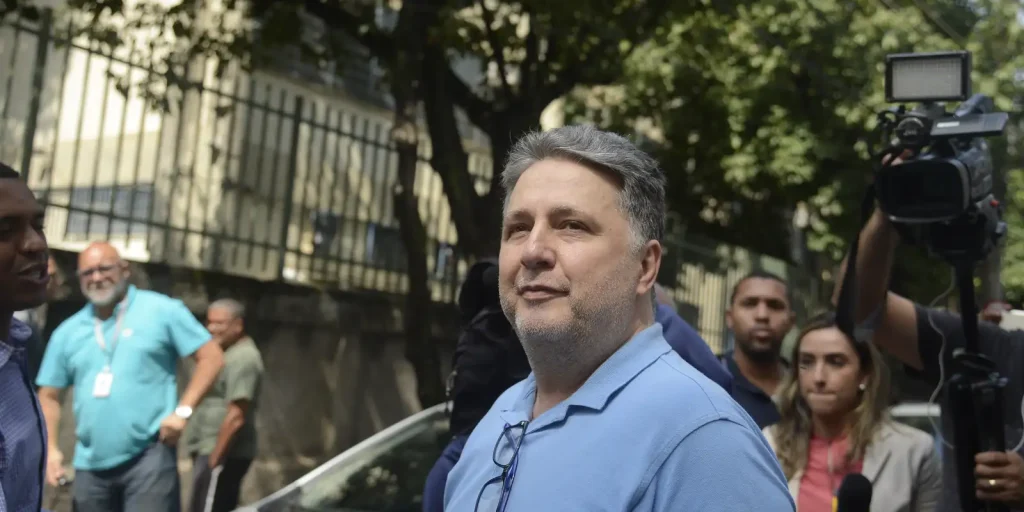 Justiça do Rio determina execução de sentença que suspende direitos políticos de Garotinho