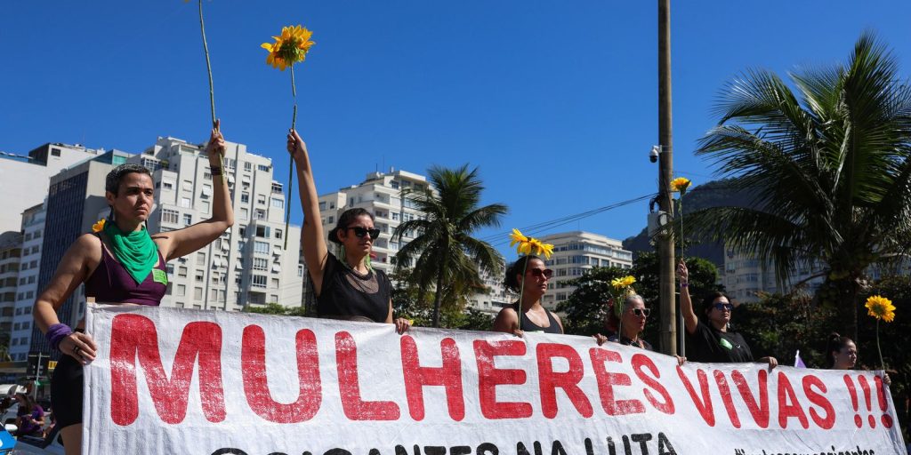 Manifestações em todo o país pressionam Câmara pela votação do PL da Misoginia