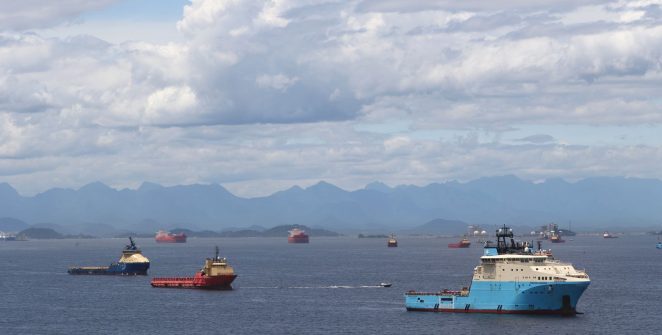 MPF denuncia duas empresas de reparo naval por despejo de resíduos na Baía de Guanabara