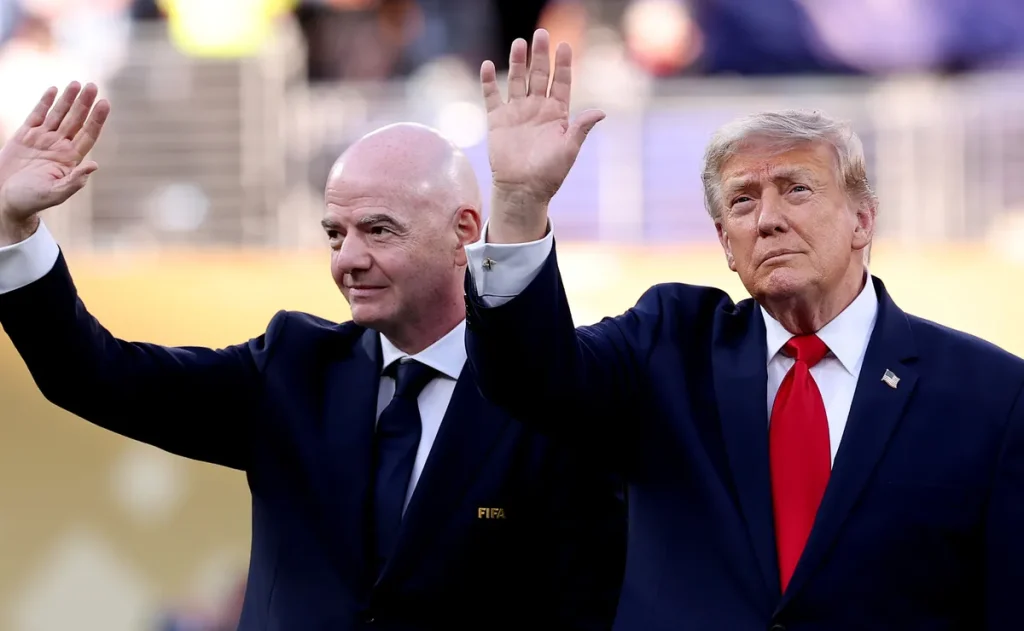 Trump defende Infantino em meio a crise na Fifa e critica pressão por sua saída