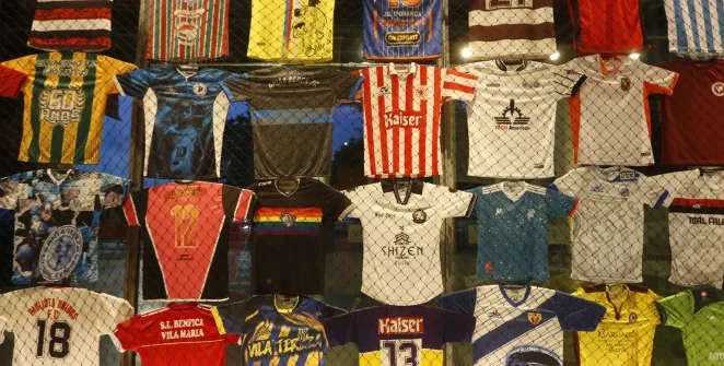 Projeto Memórias do Futebol de Várzea reúne relatos de 17 personagens e celebra resistência do esporte comunitário em São Paulo