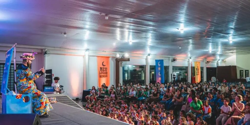 Escritora Calila das Mercês lança romance e celebra literatura do interior no Fliparacatu