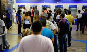 Bancários de todo o país param por 24 horas em meio à campanha salarial de 2026