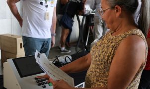 TRE-RJ distribui 1,4 milhão de colas eleitorais para as Eleições 2026