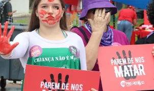 Pesquisa aponta que 8 em cada 10 brasileiras já sofreram violência e 98% adotam estratégias de proteção