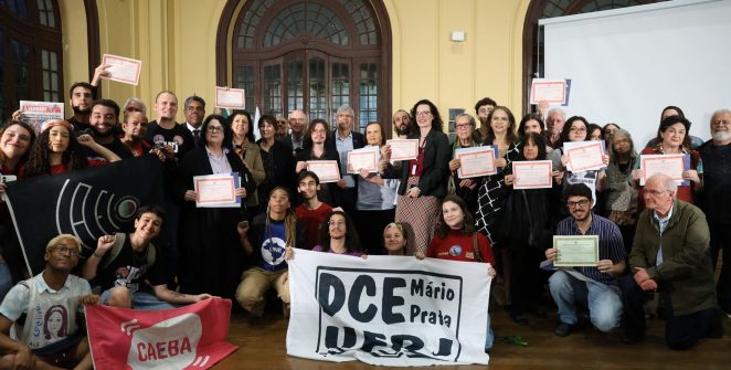 UFRJ entrega diplomas póstumos a 23 estudantes vítimas da ditadura militar