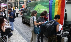 Marcha Trans & Travesti leva defesa da democracia ao centro do Rio