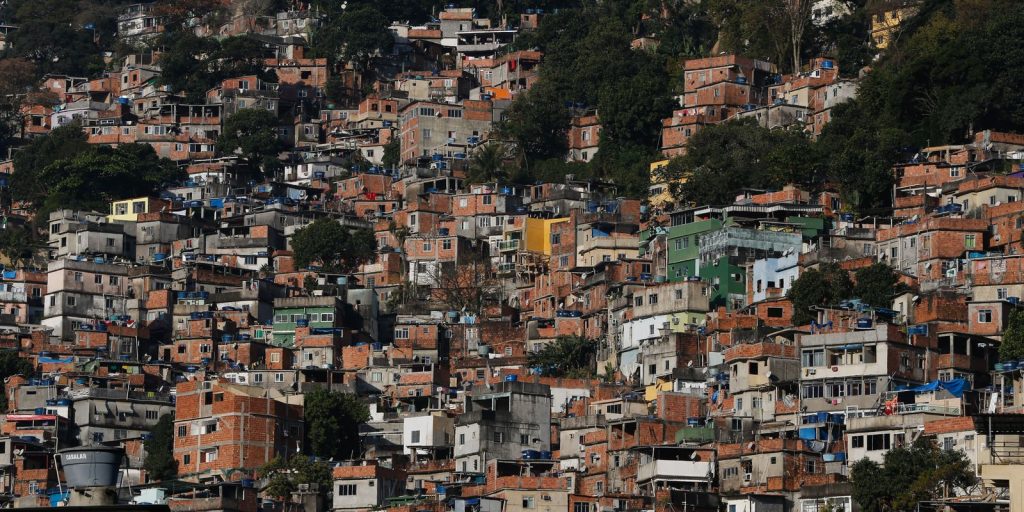 Câmara do Rio aprova projeto que prevê arborização de favelas contra calor extremo