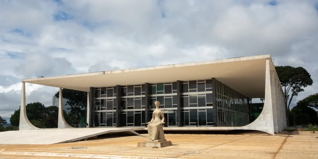 Zanin abre investigação sobre uso de IA para fraudar protocolo no STF