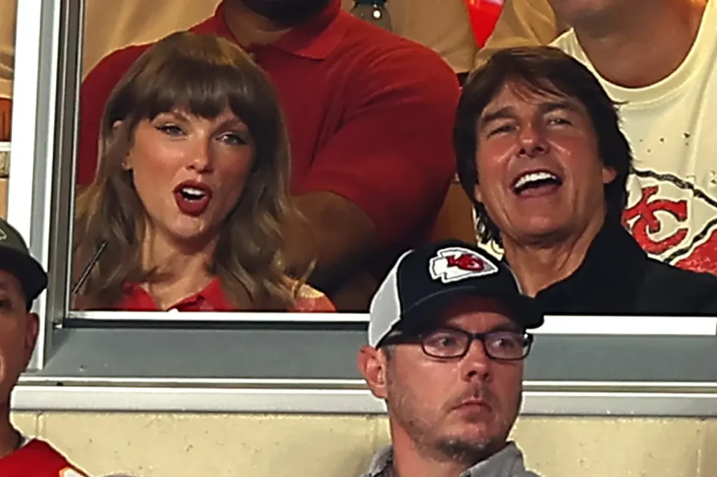 Leitor de lábios revela conversa entre Taylor Swift e Tom Cruise em jogo da NFL