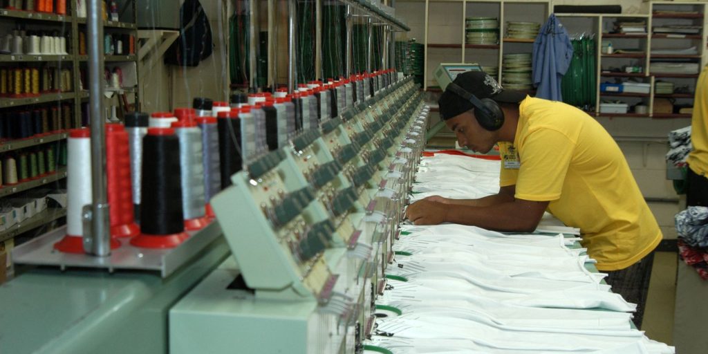 Monitor do PIB aponta recuo de 0,4% em julho e sinaliza perda de ritmo da economia