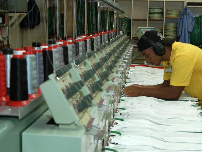Monitor do PIB aponta recuo de 0,4% em julho e sinaliza perda de ritmo da economia