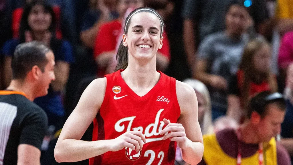 Caitlin Clark exalta oportunidade de representar os EUA na Copa do Mundo Feminina de Basquete
