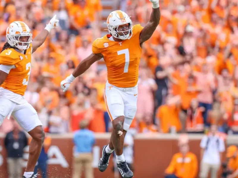Tennessee linebacker Arion Carter turns $427 NCAA suspension into powerful cancer research fundraiser