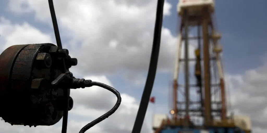 Chevron anuncia investimento bilionário para ampliar produção de petróleo na Venezuela