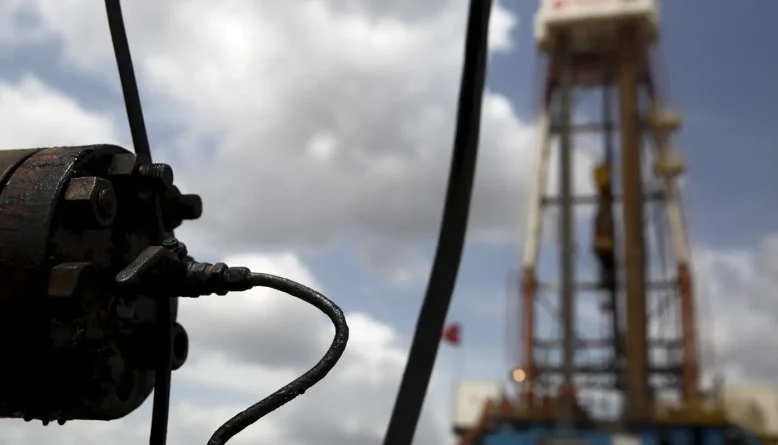 Chevron anuncia investimento bilionário para ampliar produção de petróleo na Venezuela