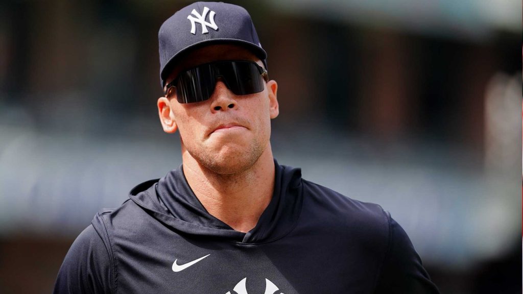 Aaron Judge retorna ao Yankees após 99 dias longe dos campos