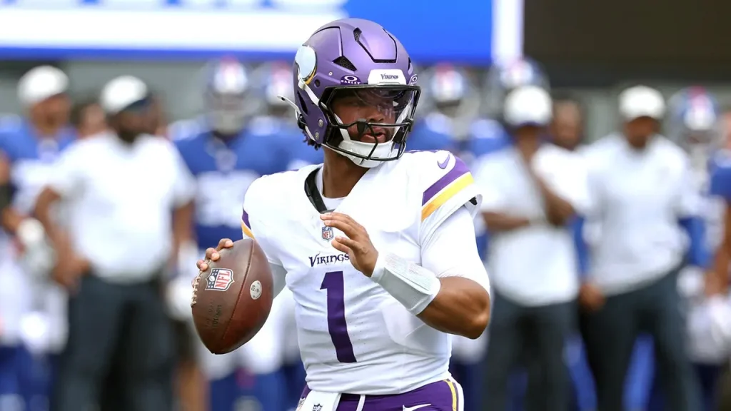 Kyler Murray sofre concussão em estreia pelos Vikings e deixa campo no primeiro quarto