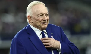 Terrell Owens compares Jerry Jones to Donald Trump, says Cowboys owner shows signs of 'narcissism'