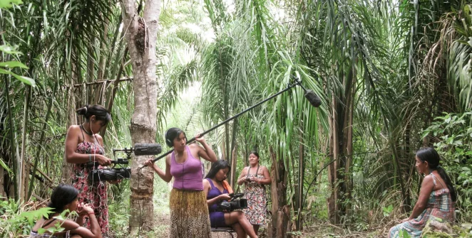 Publicações mapeiam cinema de mulheres indígenas e propõem audiovisual ético