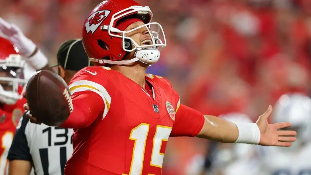Butker acerta field goal no fim da prorrogação e Chiefs vencem Colts por 33 a 30