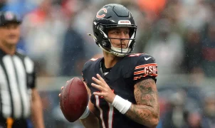 Bears may have to turn to 3rd-string quarterback as Tyson Bagent falls into concussion protocol: report