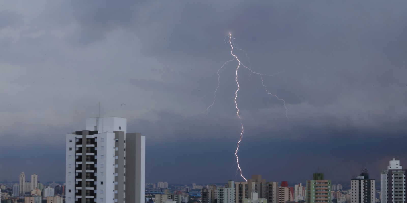 Defesa Civil coloca São Paulo em estado de atenção por chuvas persistentes