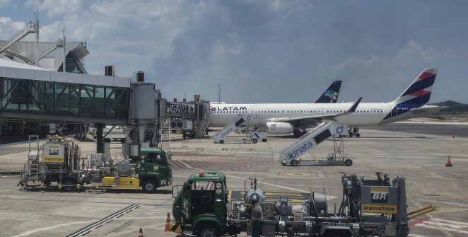 Petrobras eleva preço do querosene de aviação em 13,9% e retoma parcelamento
