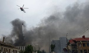 Rússia volta a bombardear Kiev após saída de negociadores dos EUA; há mortos