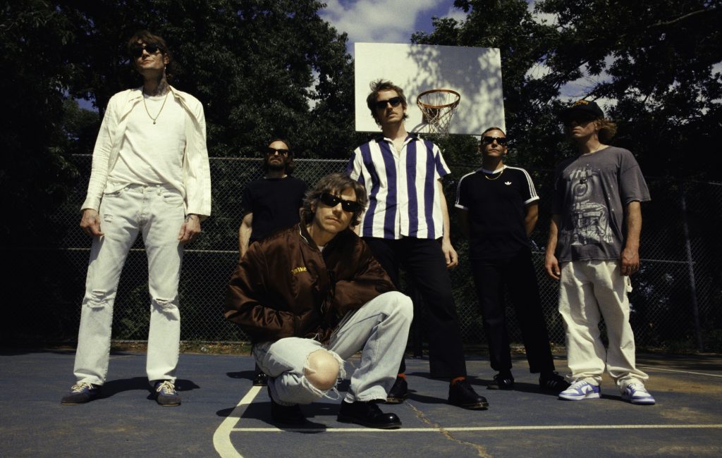 Cage The Elephant lança Dying In Reverse e fala em recomeço antes de turnê