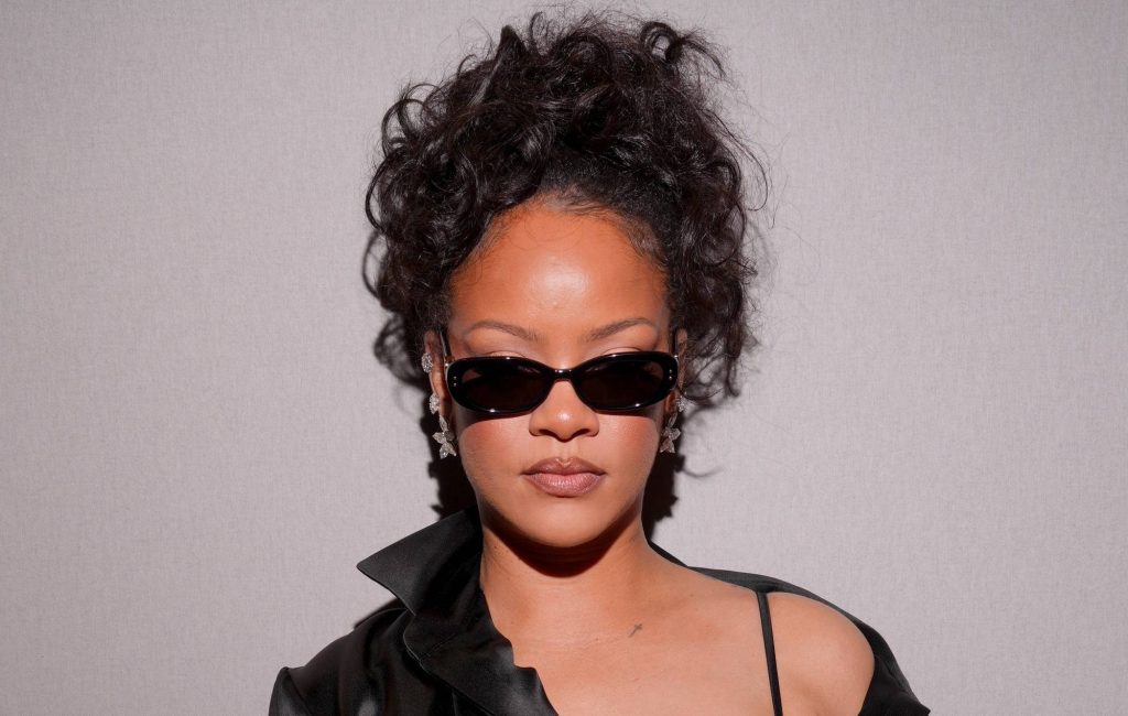 Justiça considera atriz acusada de atirar contra casa de Rihanna apta a responder a julgamento